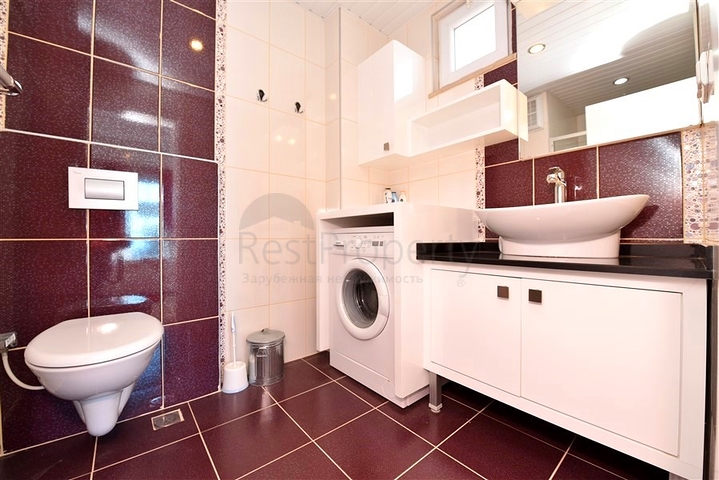 Пентхаус-дуплекс 4+1 в районе Кестель всего в 20 м от моря