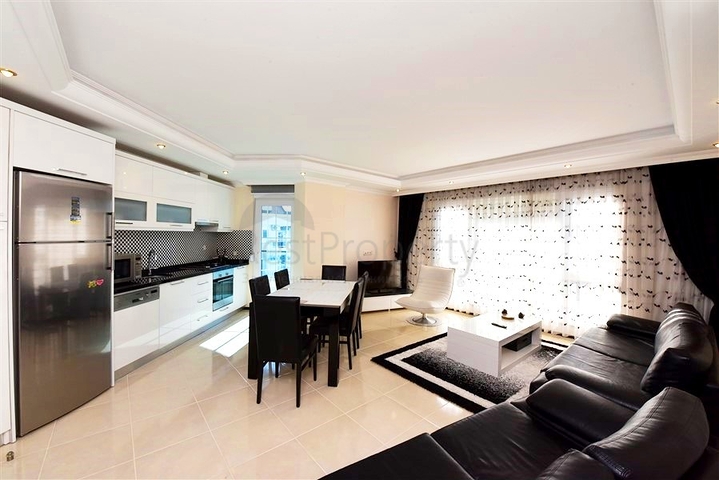 Пентхаус-дуплекс 4+1 в районе Кестель всего в 20 м от моря