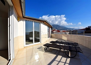 Пентхаус-дуплекс 4+1 в районе Кестель всего в 20 м от моря