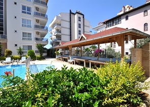 Пентхаус-дуплекс 4+1 в районе Кестель всего в 20 м от моря