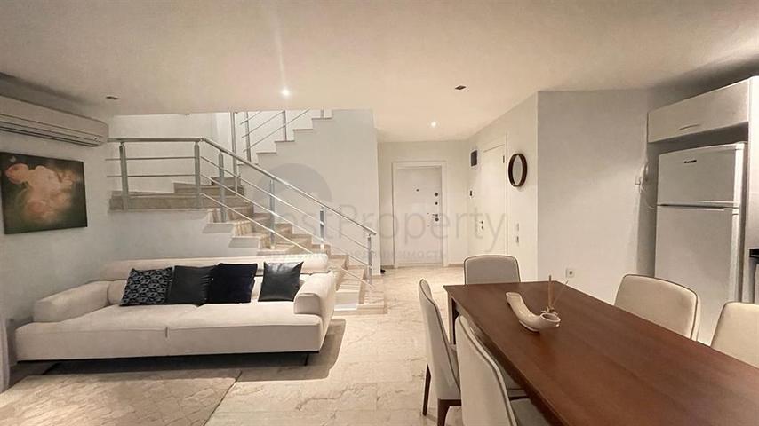 Трёхкомнатный пентхаус в районе Кестель