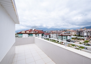 Трёхкомнатный пентхаус в районе Кестель