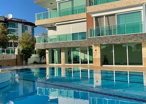 Трёхкомнатный пентхаус в районе Кестель