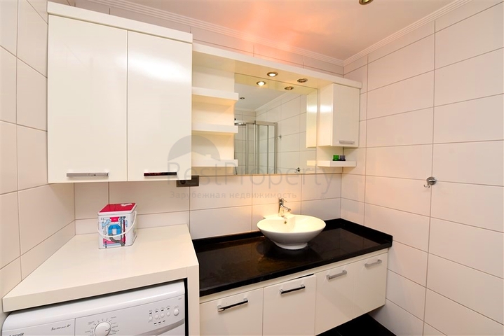 Просторная двухкомнатная квартира в 50 м от моря