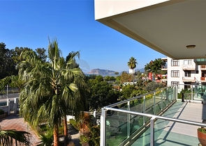 Просторная двухкомнатная квартира в 50 м от моря