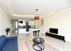 Просторная двухкомнатная квартира в 50 м от моря