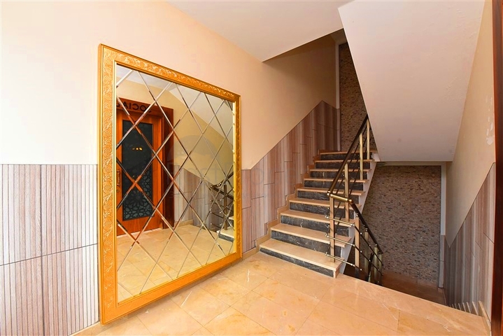 Роскошная вилла под гражданство планировкой 5+1 в Алании