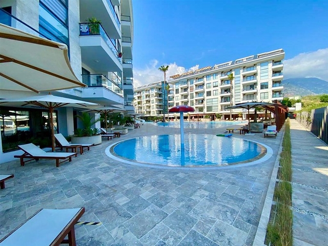 Просторная двухкомнатная квартира в жилом комплексе с развитой инфраструктурой в Кестеле