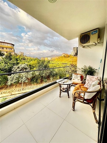 Просторная двухкомнатная квартира в жилом комплексе с развитой инфраструктурой в Кестеле