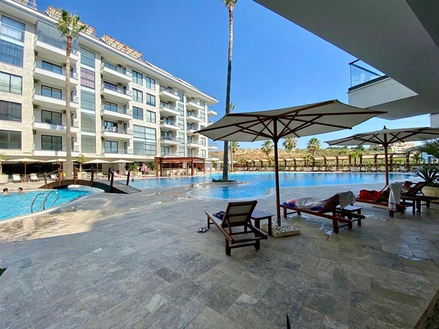 Просторная двухкомнатная квартира в жилом комплексе с развитой инфраструктурой в Кестеле