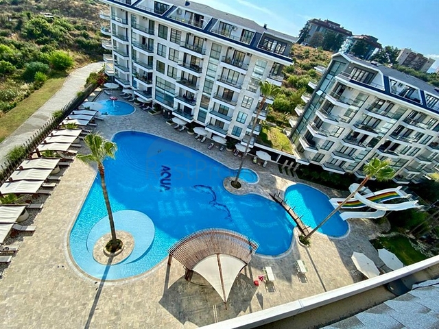 Просторная двухкомнатная квартира в жилом комплексе с развитой инфраструктурой в Кестеле