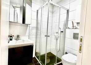 Просторная двухкомнатная квартира в жилом комплексе с развитой инфраструктурой в Кестеле