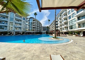 Просторная двухкомнатная квартира в жилом комплексе с развитой инфраструктурой в Кестеле