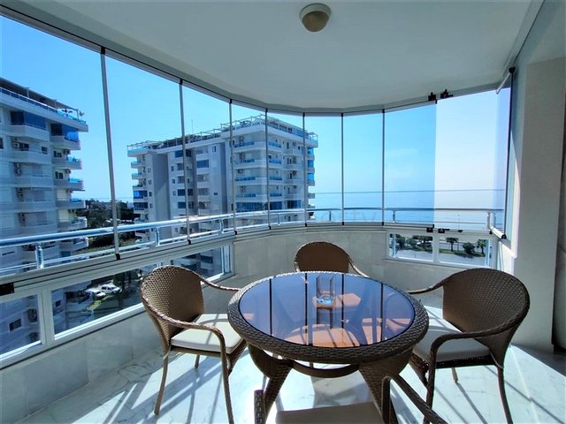 Шикарная квартира 2+1 с видом на море в районе Тосмур