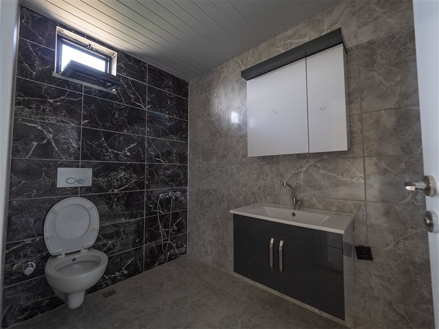 Пентхаус 4+1 в зеленом районе Демирташ