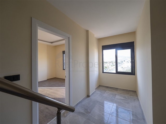 Пентхаус 4+1 в зеленом районе Демирташ