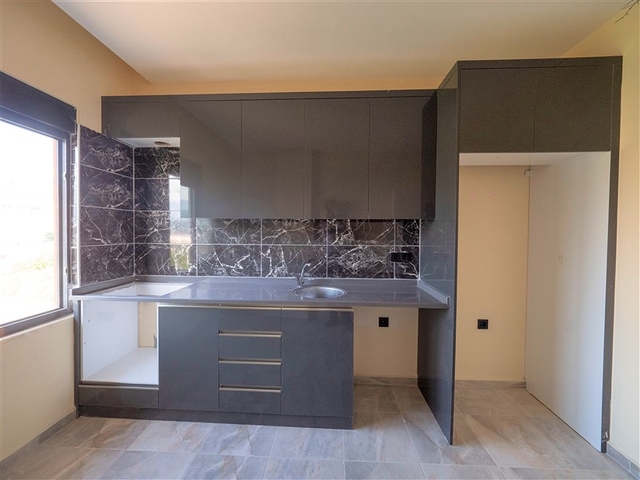 Пентхаус 4+1 в зеленом районе Демирташ