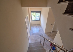 Пентхаус 4+1 в зеленом районе Демирташ