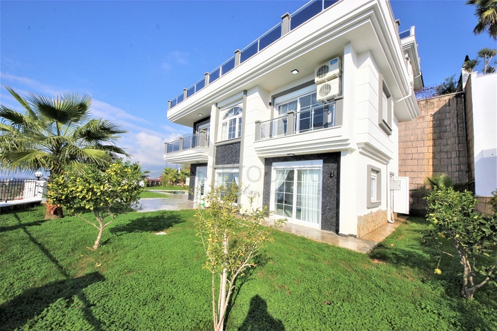 Уютная вилла с панорамным видом в районе Каргыджак