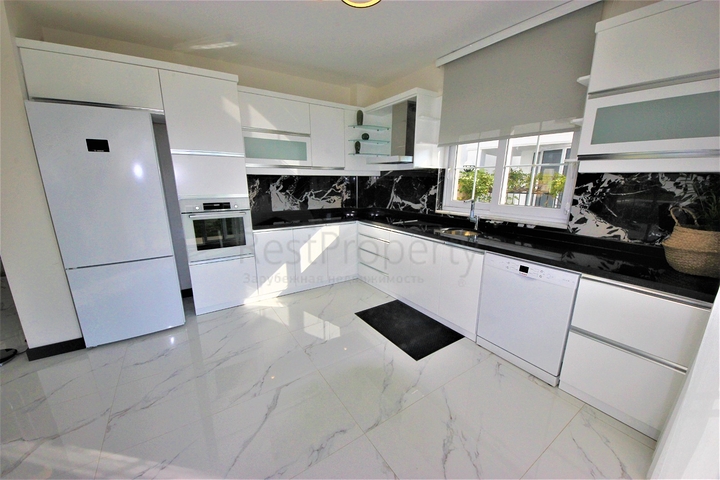 Уютная вилла с панорамным видом в районе Каргыджак