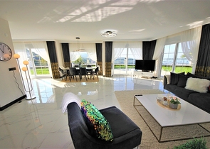 Уютная вилла с панорамным видом в районе Каргыджак