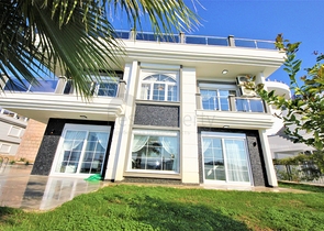 Уютная вилла с панорамным видом в районе Каргыджак