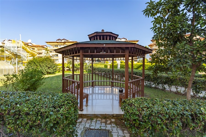 Просторный пентхаус от собственника планировкой 3+1 в районе Оба