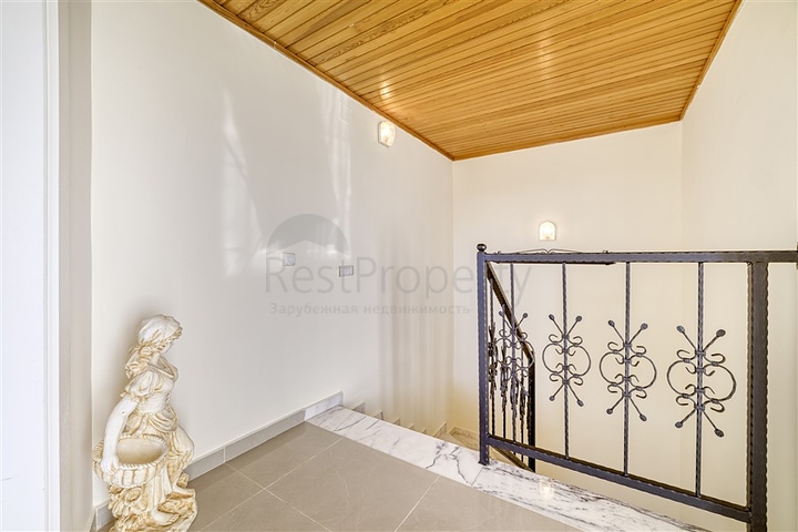 Просторный пентхаус от собственника планировкой 3+1 в районе Оба