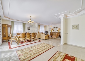 Просторный пентхаус от собственника планировкой 3+1 в районе Оба