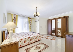 Просторный пентхаус от собственника планировкой 3+1 в районе Оба