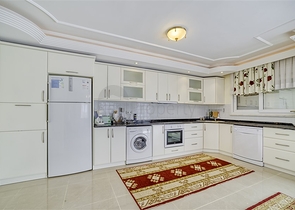 Просторный пентхаус от собственника планировкой 3+1 в районе Оба