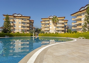 Просторный пентхаус от собственника планировкой 3+1 в районе Оба