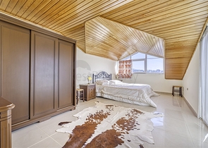 Просторный пентхаус от собственника планировкой 3+1 в районе Оба