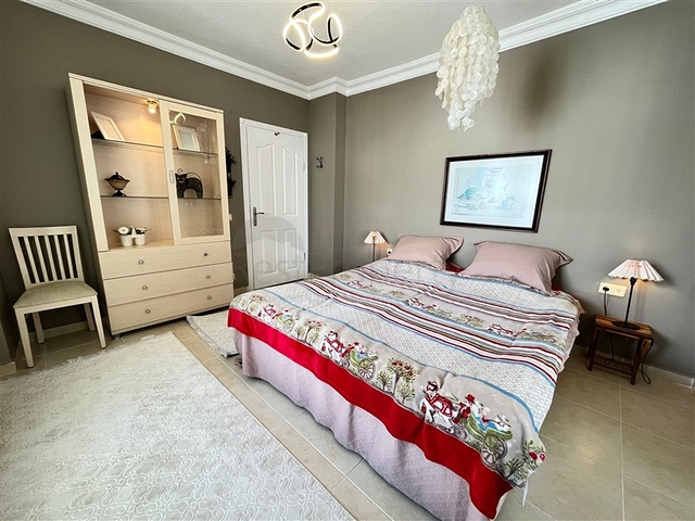 Трехкомнатная меблированная квартира в районе Оба