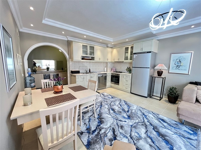 Трехкомнатная меблированная квартира в районе Оба