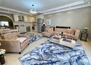 Трехкомнатная меблированная квартира в районе Оба