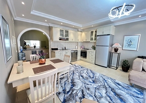 Трехкомнатная меблированная квартира в районе Оба