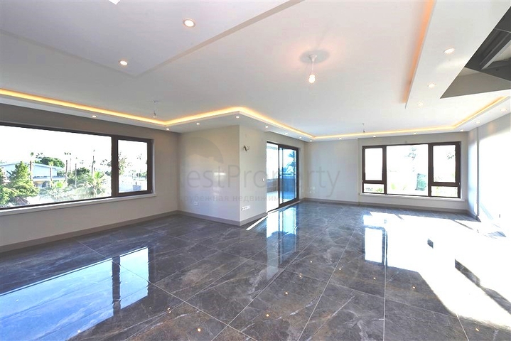 Пентхаус 3+1 с видом на Средиземное море в Махмутларе