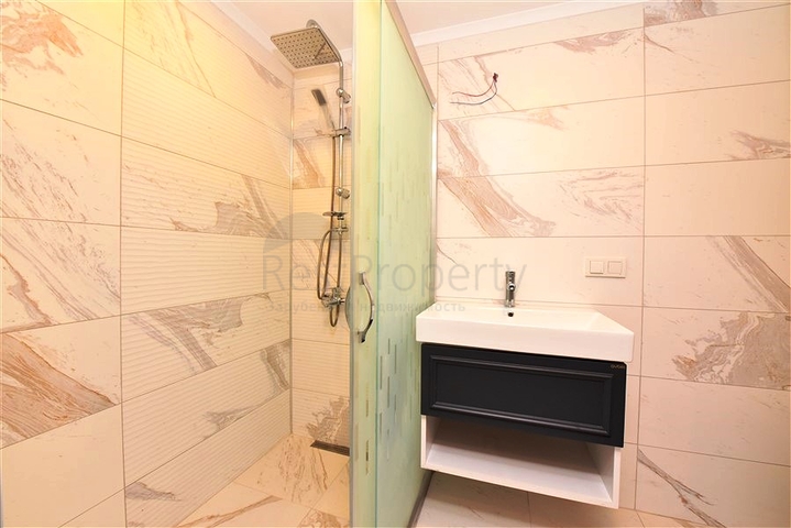 Пентхаус 3+1 с видом на Средиземное море в Махмутларе