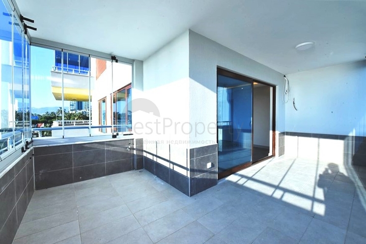 Пентхаус 3+1 с видом на Средиземное море в Махмутларе