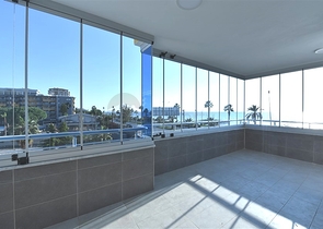 Пентхаус 3+1 с видом на Средиземное море в Махмутларе