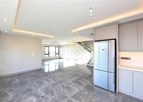 Пентхаус 3+1 с видом на Средиземное море в Махмутларе