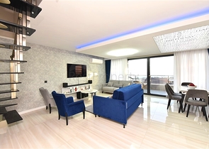 Пентхаус 2+1 с потрясающим видом в районе Каргыджак