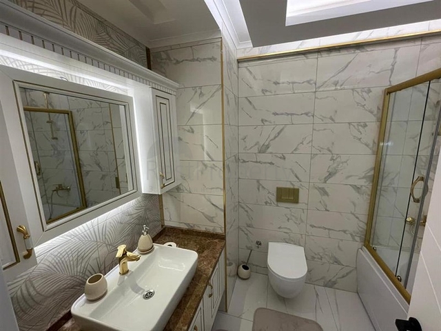 Шикарная квартира планировкой 3+1 с отдельной кухней в центральной части Алании