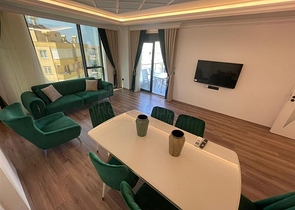 Шикарная квартира планировкой 3+1 с отдельной кухней в центральной части Алании