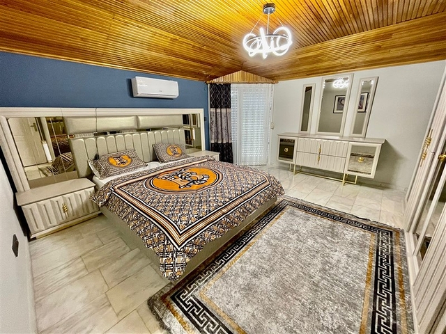 Пентхаус 4+1 в районе Оба