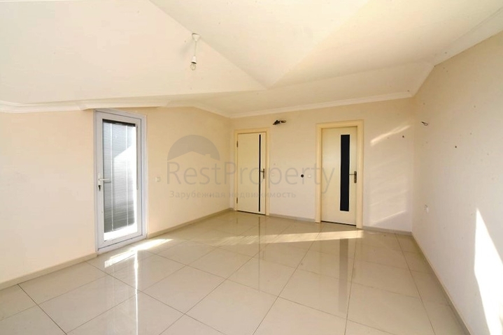 Квартира 2+1 с панорамным видом на море в районе пляжа Клеопатры