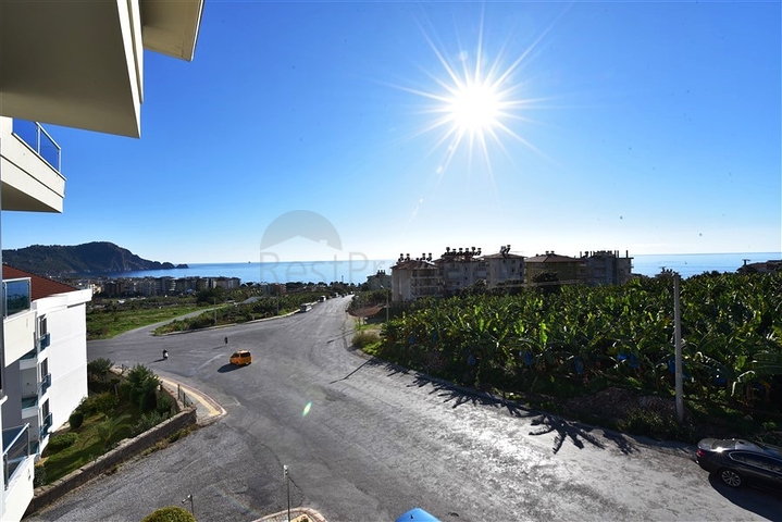 Квартира 2+1 с панорамным видом на море в районе пляжа Клеопатры