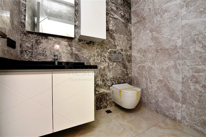 Пентхаус 2+1 с видом на море на Клеопатре