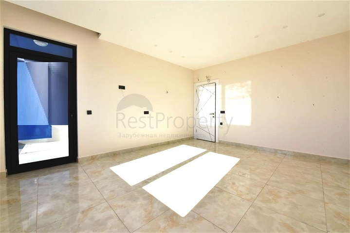 Пентхаус 2+1 с видом на море на Клеопатре